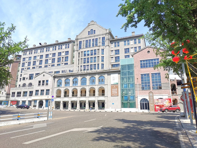 融景酒店（重庆鸿恩寺森林公园店）