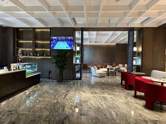 北京东三环希尔顿逸林酒店大堂吧