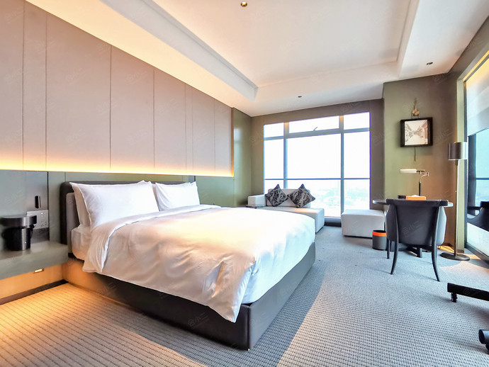 成都中鸿温德姆至尊酒店豪华湖景大床房