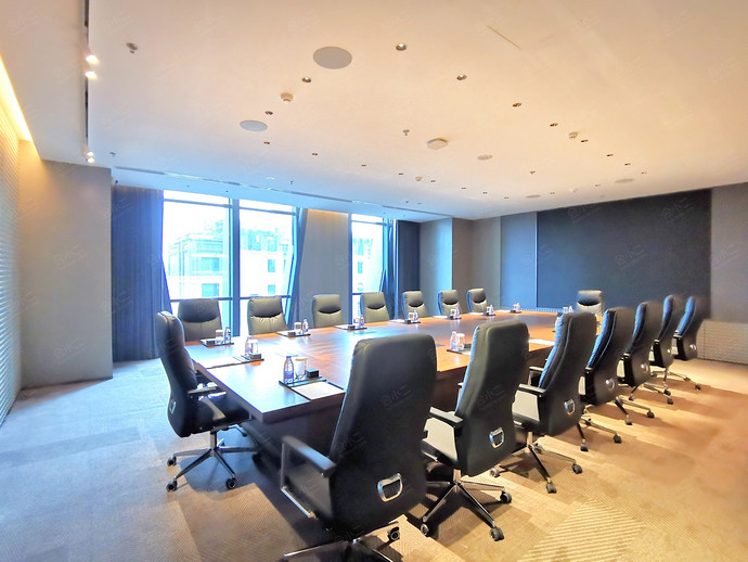 成都中鸿温德姆至尊酒店玺董事会议室
