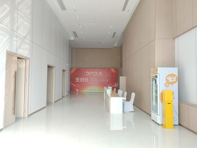 深圳龙华国际会议中心前厅
