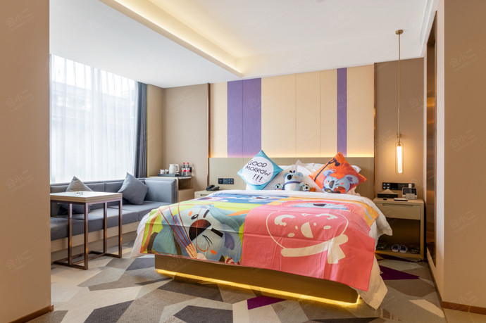 麗枫酒店（昆明东风广场南屏街店）家庭房