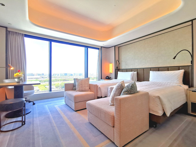 上海虹桥机场香格里拉及盛贸酒店豪华阁双床房