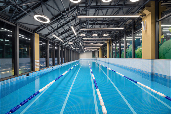 珠海华业建国饭店游泳