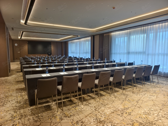 兰州安宁盛达希尔顿花园酒店会议室