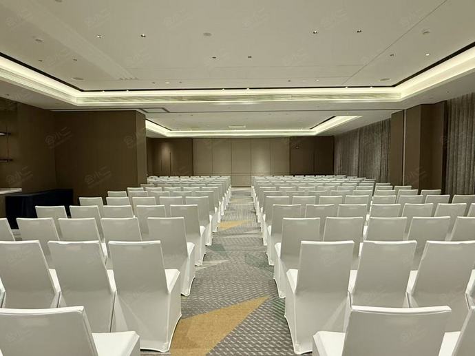 郑州航空港希尔顿逸林酒店逸林多功能厅