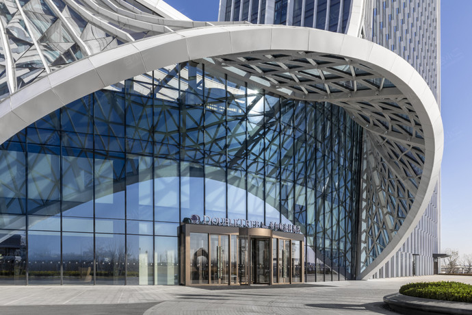 郑州航空港希尔顿逸林酒店外观