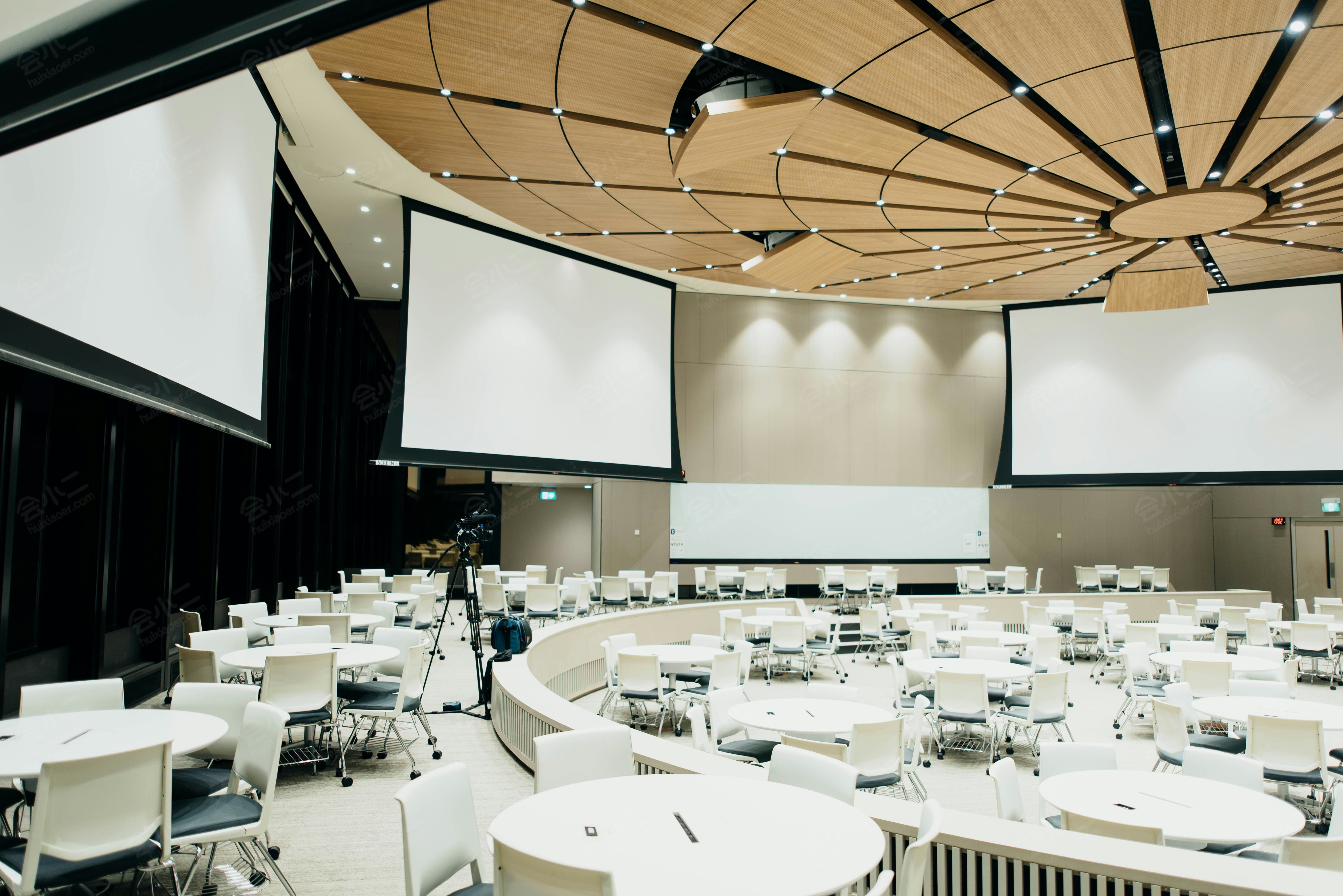 The Ultimate Guide to Cross-Border MICE Event Planning and Management